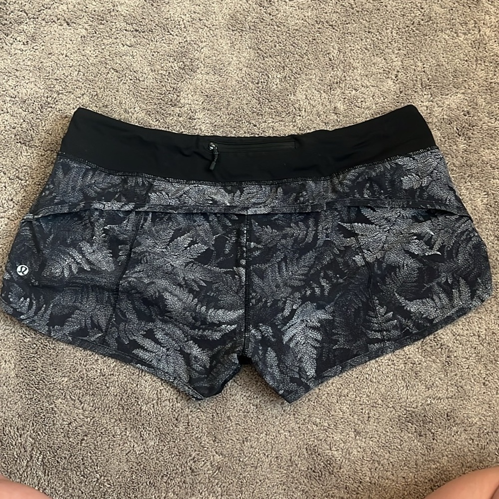 Lululemon • Grey/Black • Running Shorts • 2.5”inseam